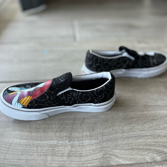 VANS NIGHTMARE BEFORE CHRISTMAS SLIP-ON SHOES Kids Size 13 - Picture 8 of 14